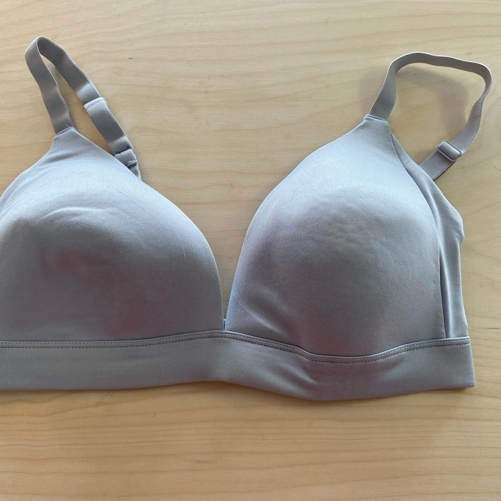 Auden Lightly Lined Wirefree Bra size 36D (DB)